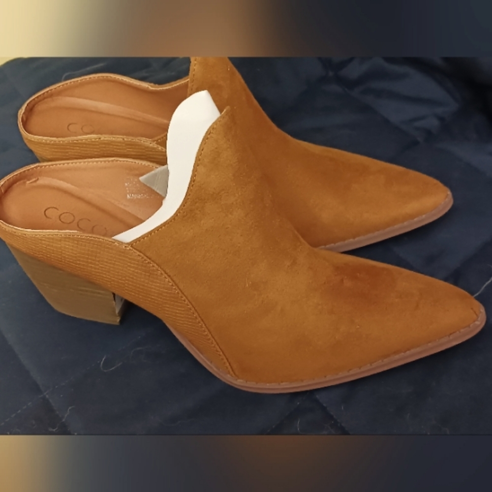 Western Style Tan Mules New